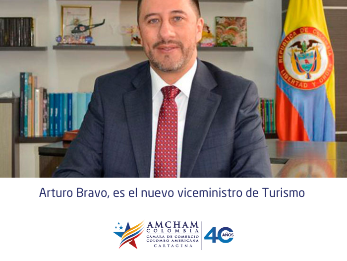 El ministro de Comercio posesionó a Arturo Bravo como viceministro de turismo